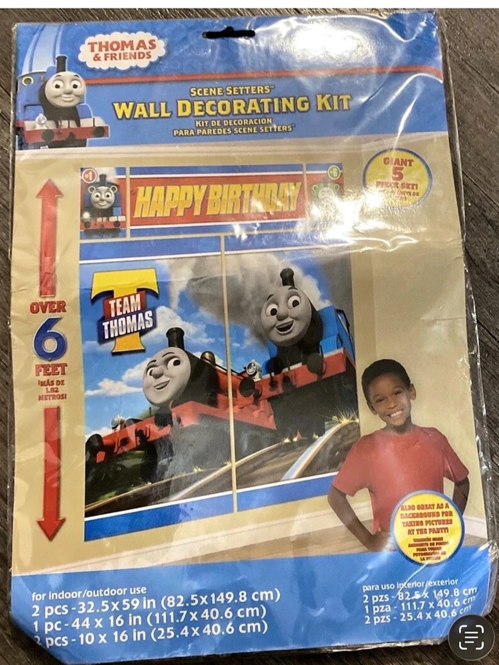 Thomas & Friends Scene Setters Wall Decorating Kit & Add-An-Age Birthday